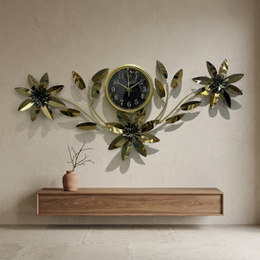 Horloge Murale Design Floral en Métal Doré – Élégance Art Déco