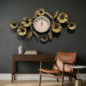 Décoration Murale Horloge Fleurie Dorée en Métal