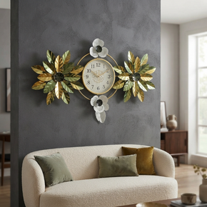 Horloge Murale de Luxe avec Pétales en Relief – Décoration Murale Sophistiquée