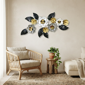 Décoration Murale en Métal Fleurs Dorées et Blanches