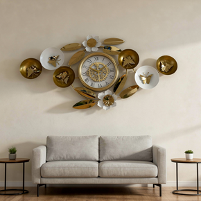 Horloge Murale Design avec Papillons et Fleurs – Décoration Métal Or & Blanc