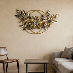 Décoration Murale en Métal Doré – Sculpture Florale Élégante