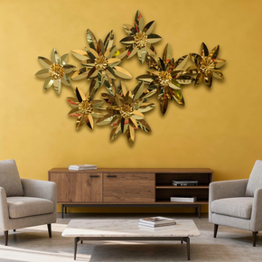 Sculpture Murale en Métal Doré Brillant – Décoration Murale Florale Chic et Élégante